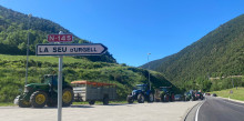 Els pagesos catalans bloquegen l'entrada i sortida d'Andorra