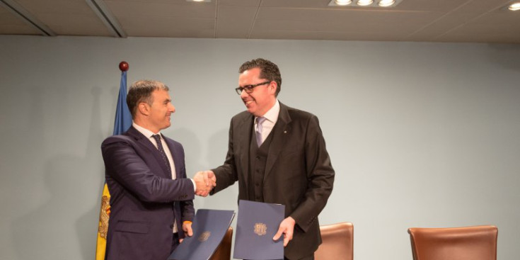 Signatura de l’acord amb l’Agència de Residus de Catalunya.