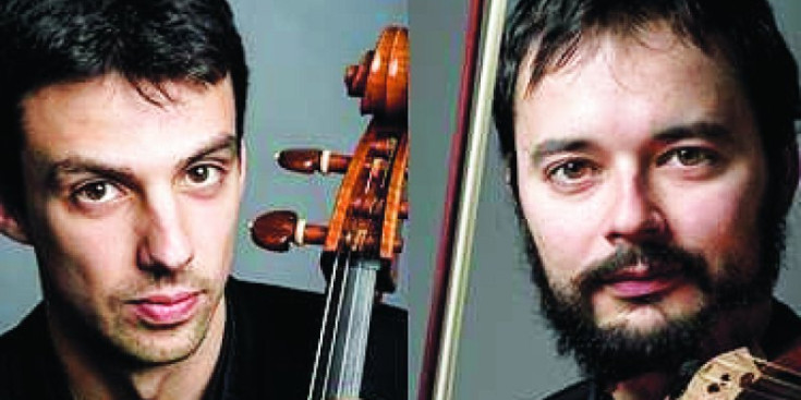 Dos dels músics del quartet de corda de l’ONCA Bàsic.