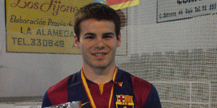 Miquel amb el trofeu de campió d’Espanya.