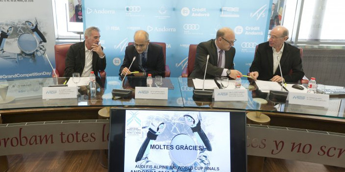 Coma, Martí, Mandicó i Blanch, moments previs a l’acte de presentació del comitè d’honor de Soldeu 2019, ahir al Comú de Canillo.