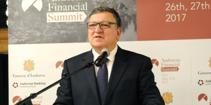 Durao Barroso durant el seu discurs, ahir al vespre.