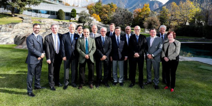 Membres de la junta directiva de la FIM, ahir a Andorra la Vella.