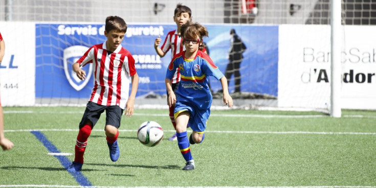 L’Athletic Club de Bilbao i la selecció andorrana, ahir.