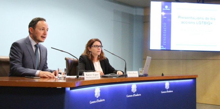 El ministre d'Afers Socials, Justícia i Interior, Xavier Espot, i la cap de l'àrea d'Igualtat, Mireia Porras.