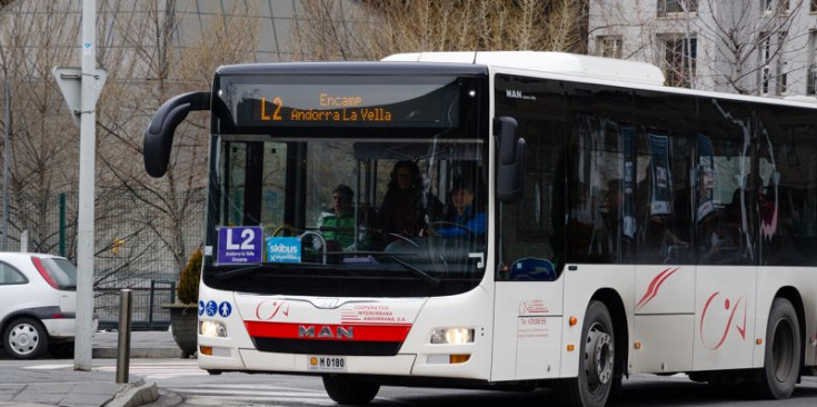 Un autobús de la Cooperativa Interurbana.