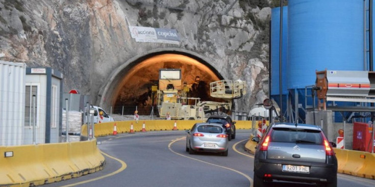 Obres de construcció del túnel de Tresponts