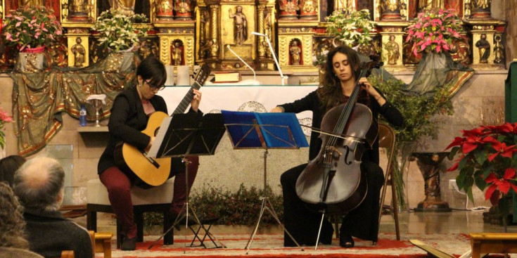 Les dues artistes en el concert d’ahir a Ordino.