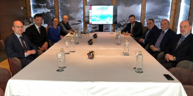 Els organitzadors de les Finals de la copa del Món d’Esquí Alpí es reuneixen amb el secretari general de l’Esport de Catalunya.