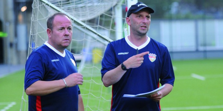 Josep Joan Linares i Richard Imbernón un entrenament de l'FC Andorra.