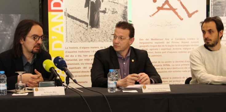 Riba, Donsión i Gomà, a la roda de premsa de la presentació.