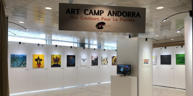 La mostra dels treballs de l’Art Camp a la seu de la Unesco a París.