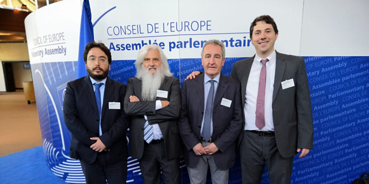 Jaume Bartumeu amb representants de San Marino.