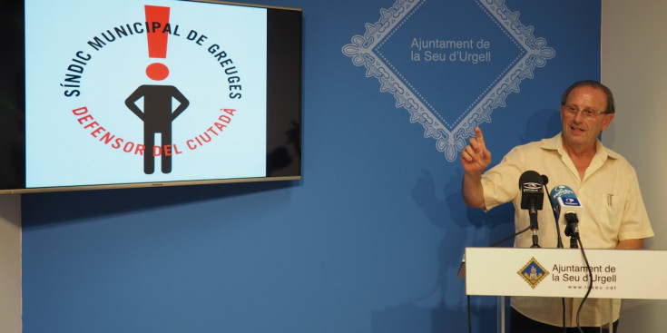 Àngel Rúbio durant la presentació de la memòria del 2014.