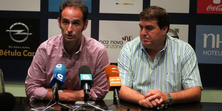 Gavilanes i Álvarez, president i secretari de l’Ourense, respectivament,
