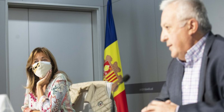 La cònsol major d’Andorra la Vella, Conxita Marsol, i el president de la Cambra, Miquel Armengol, ahir.