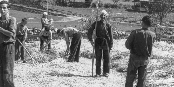 Tasques agrícoles a Ordino durant la primera meitat del segle XX.