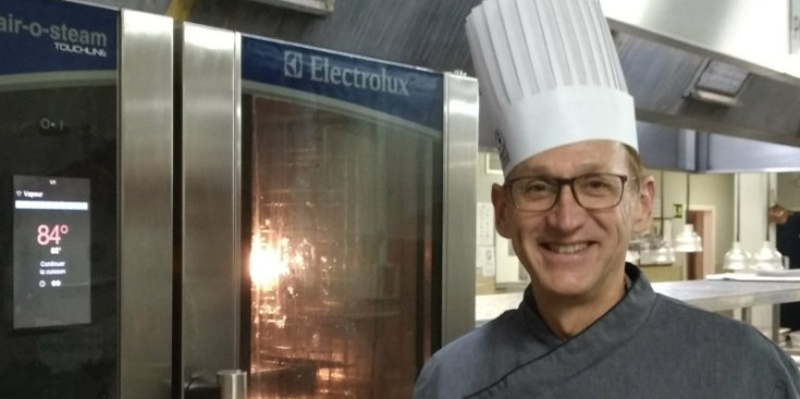 El professor de cuina del Restaurant d'application del Lycée Comte de Foix, Laurent Fix.