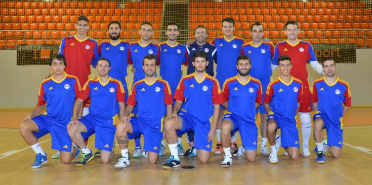 La selecció, en la concentració a Ciorescu abans de disputar els partits.