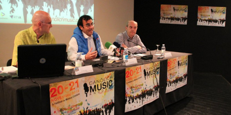 Els organitzadors del Canòlich Music durant la seva presentació.
