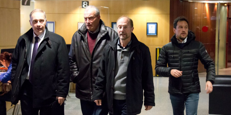 Pintat, Aleix, Naudi i López surten de la reunió amb el cap de Govern.