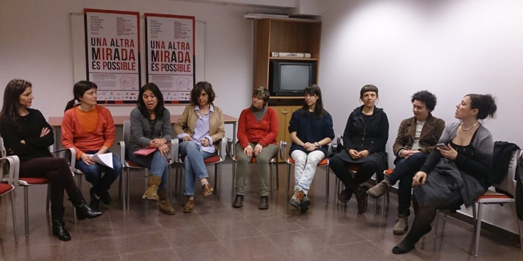 Presentació del projecte ‘Una altra mirada és possible’ al Centre Cultural La Llacuna, ahir.