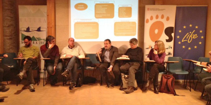 Membres de Piroslife, en una passada trobada amb representants del Pallars per compartir les accions
