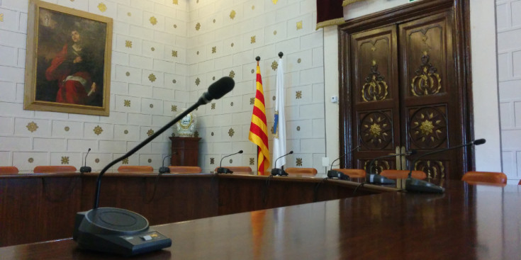 Sala de plens de l'Ajuntament de la Seu d'Urgell.