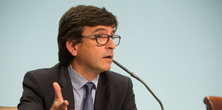 El ministre portaveu, Jordi Cinca, en una roda de premsa.