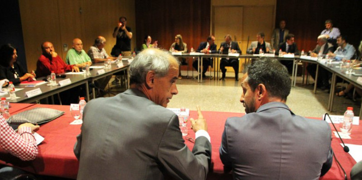 Martí i López a la reunió amb els agents socials i econòmics per l’acord d’associació amb Europa, ahir.