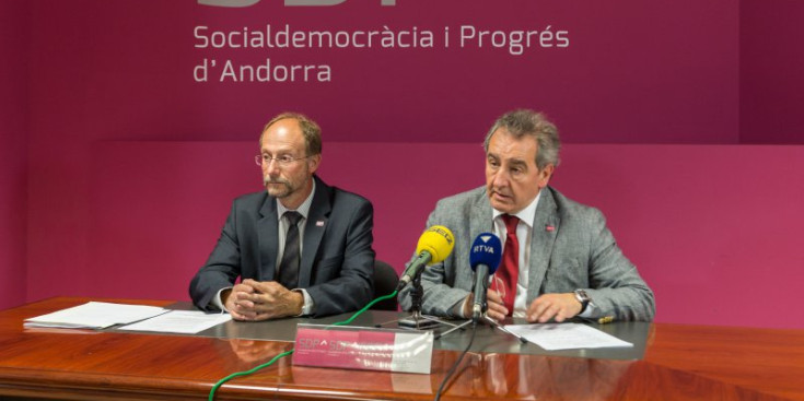 Víctor Naudi i Jaume Bartumeu en una roda de premsa, la setmana passada.