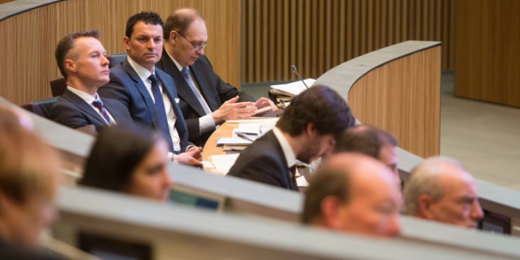Tres dels consellers liberals, Costa, Gallardo i Pintat, en una sessió al Consell General.